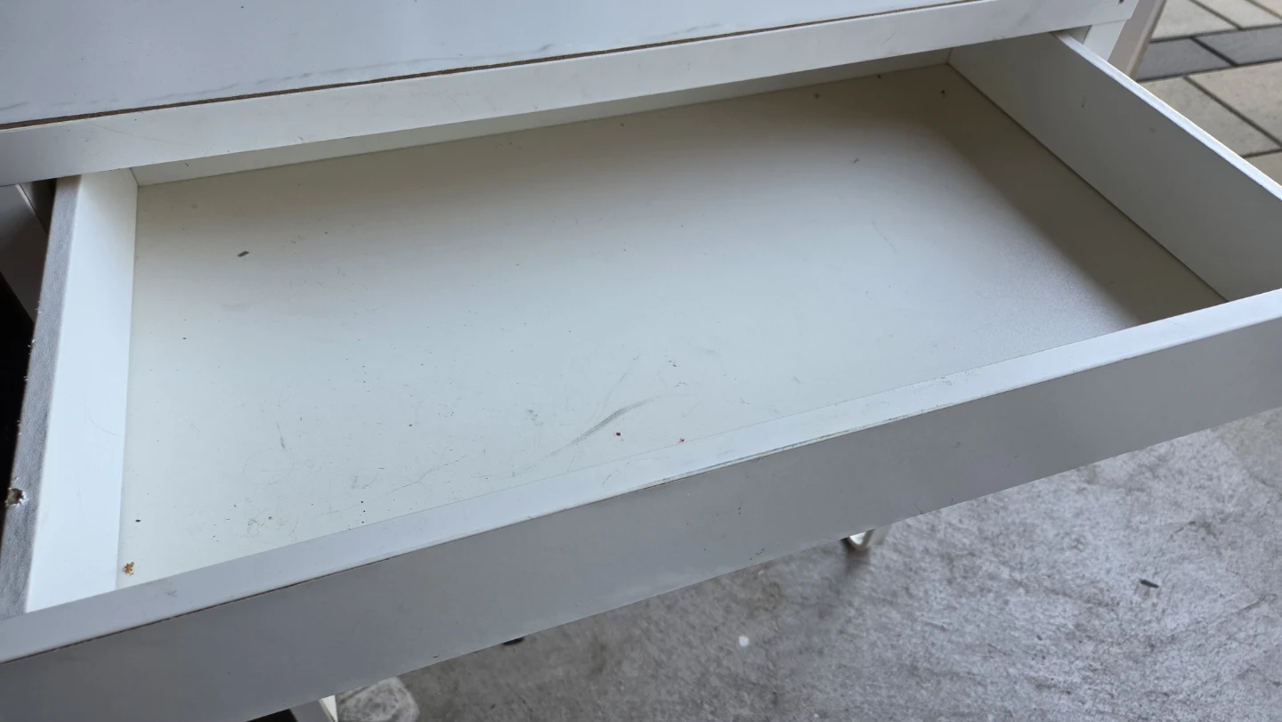 Ikea desk - photo 4