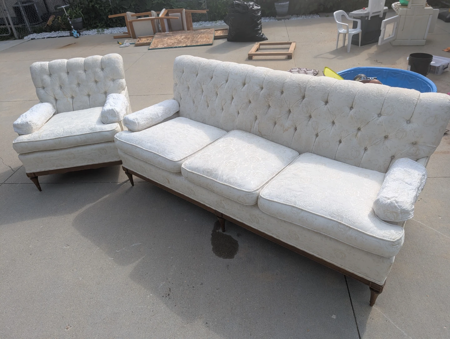 Vintage Tufted Sofa and Armchair Set - photo 2