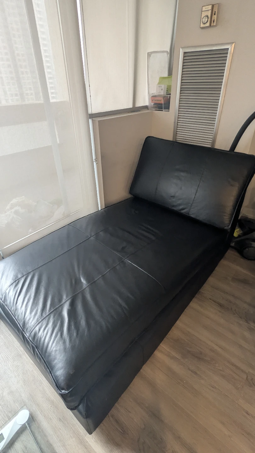 Real Black Leather Chaise Lounge