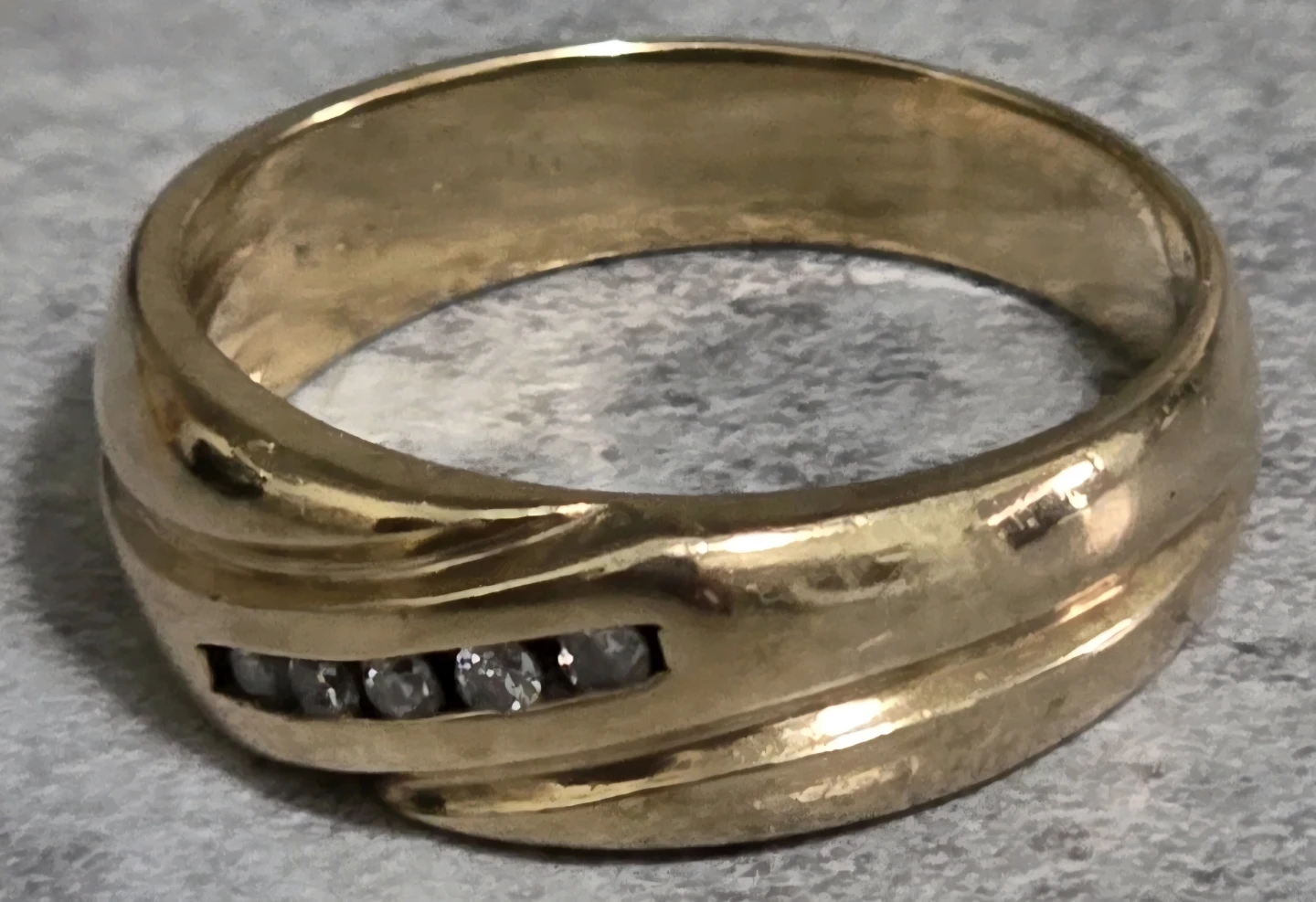 Vintage 10k Gold, 5 Diamond Mens Wedding Band Ring - photo 3