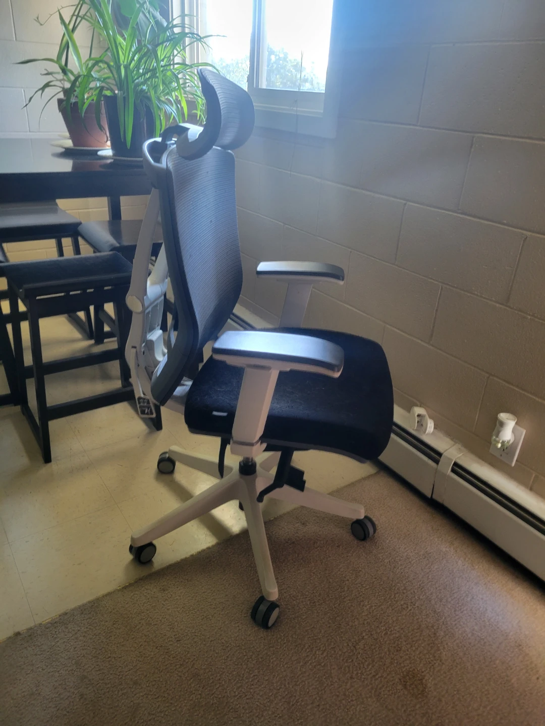 Autonomous ErgoChair Pro in White and Black - photo 4