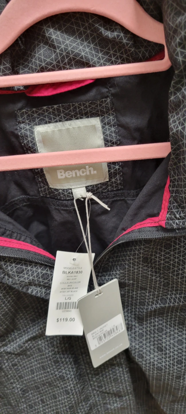 Bench Jacket - Size L  bnwt - photo 3