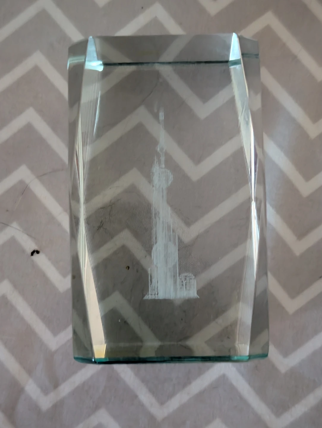 Crystal city skyline paperweight - photo 3