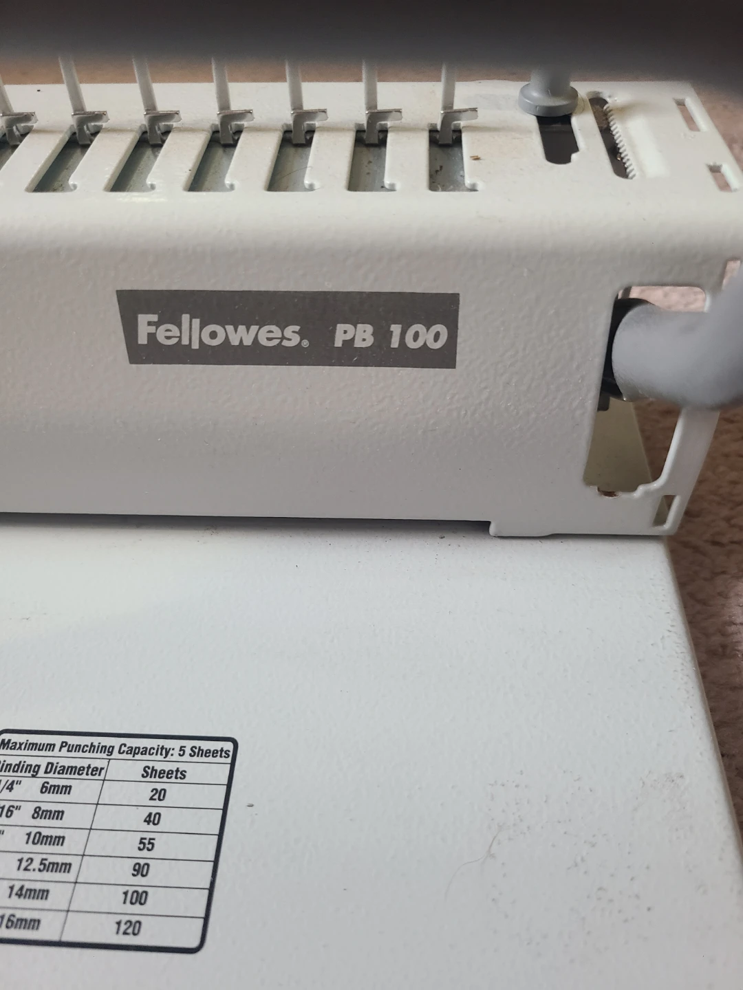 Fellowes PB 100 Comb Binding Machine - photo 2