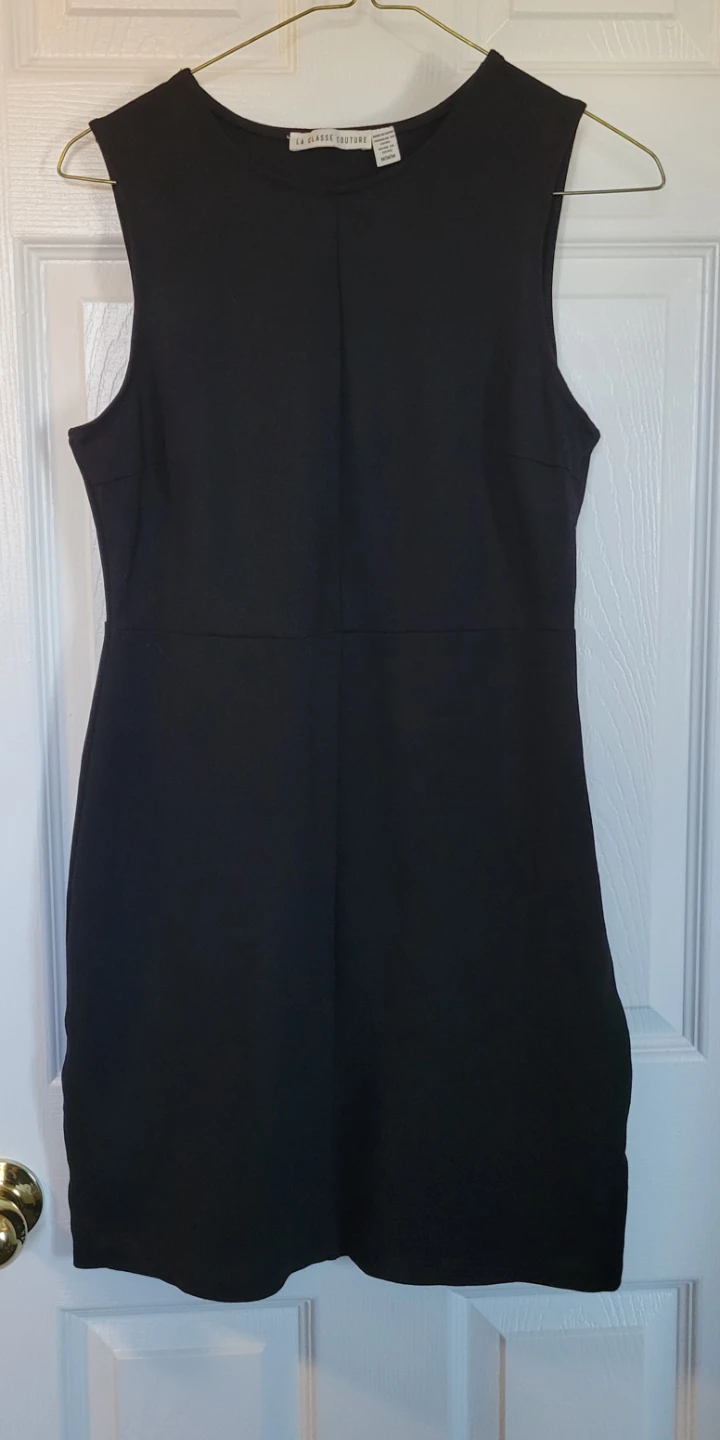 La Classe Couture Black Sleeveless Dress