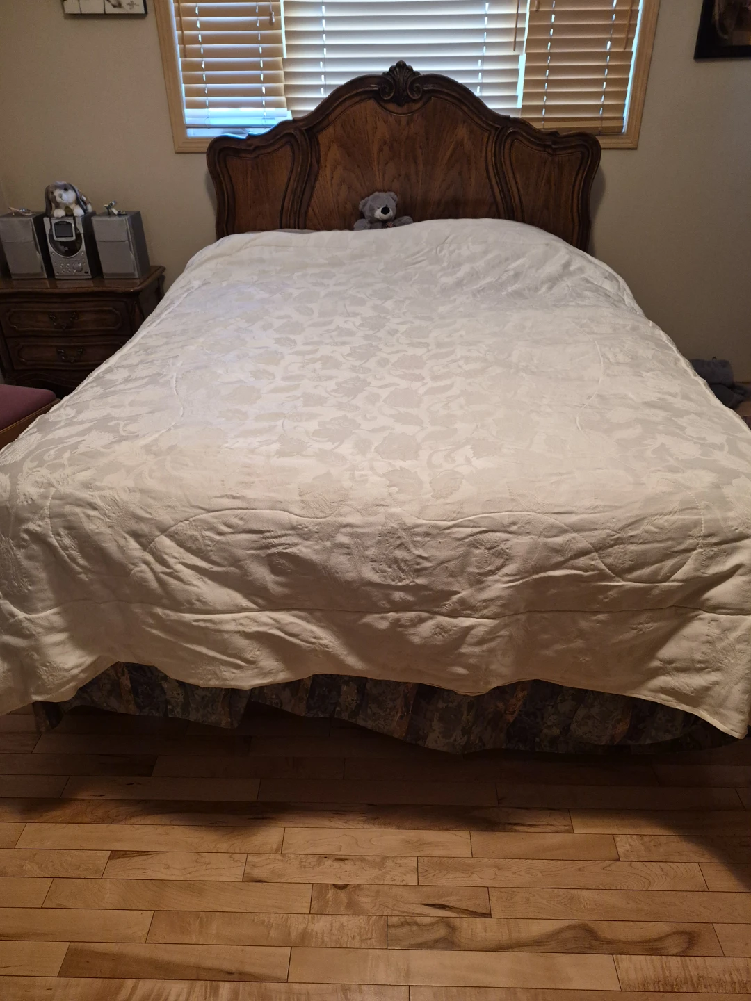QUILTED BEDSPREAD - photo 4
