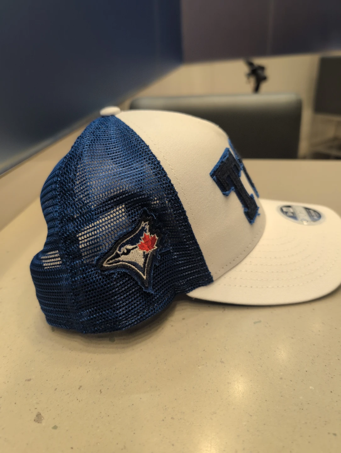 New Era Toronto Blue Jays Trucker Hat - photo 4