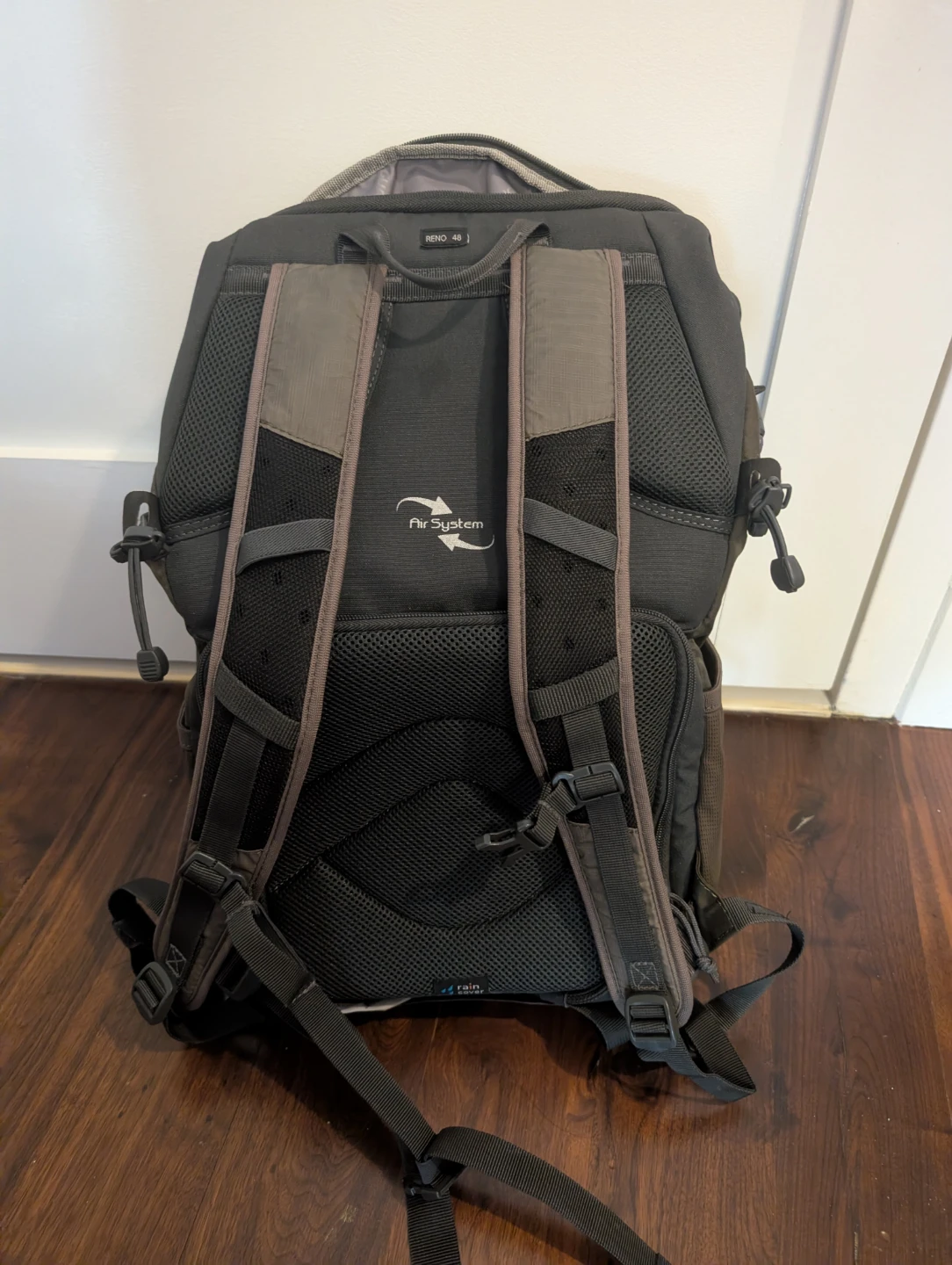 Vanguard Reno 48 Camera Backpack - photo 3