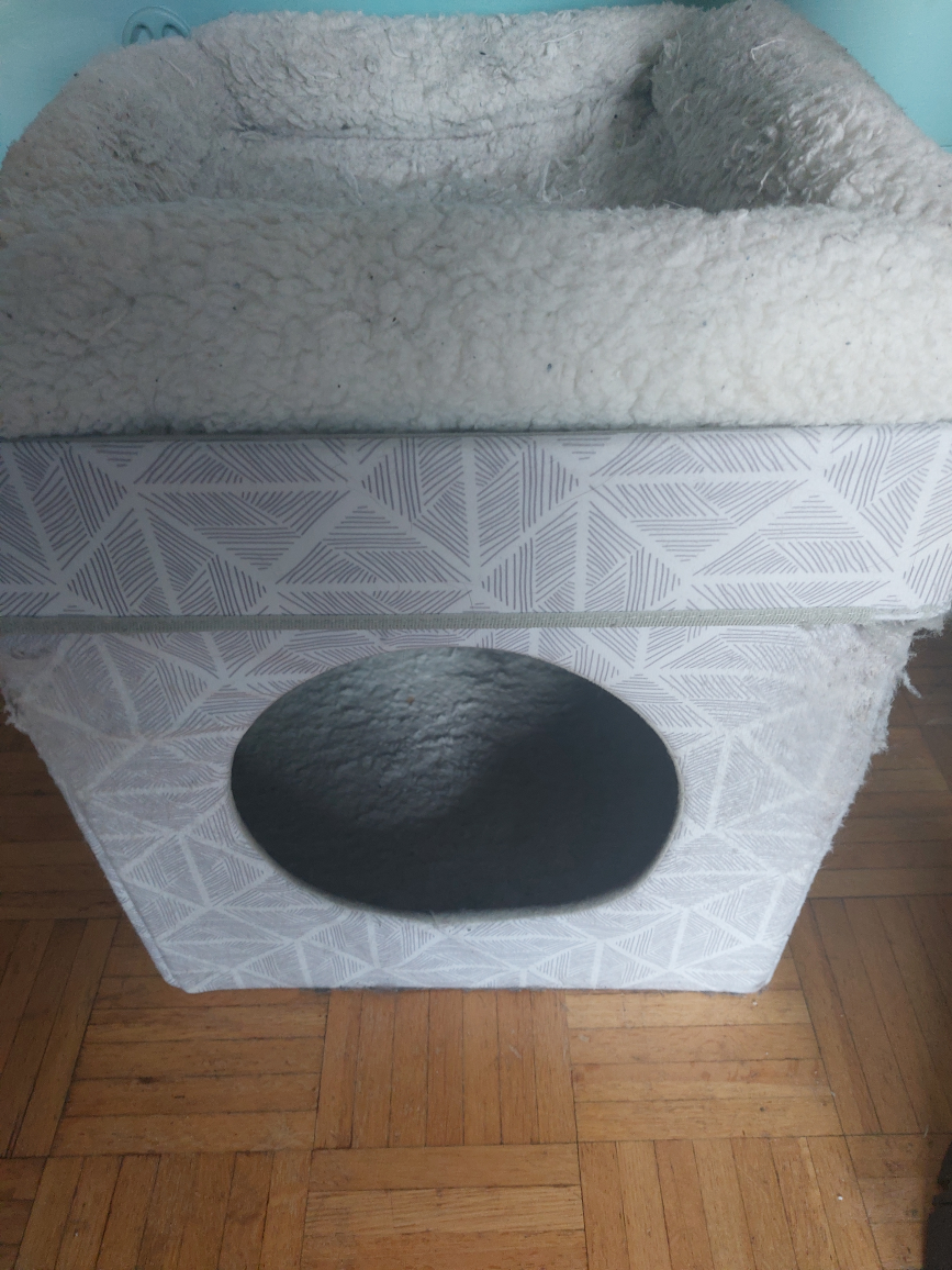Cream Pet Bed with Cat House Base