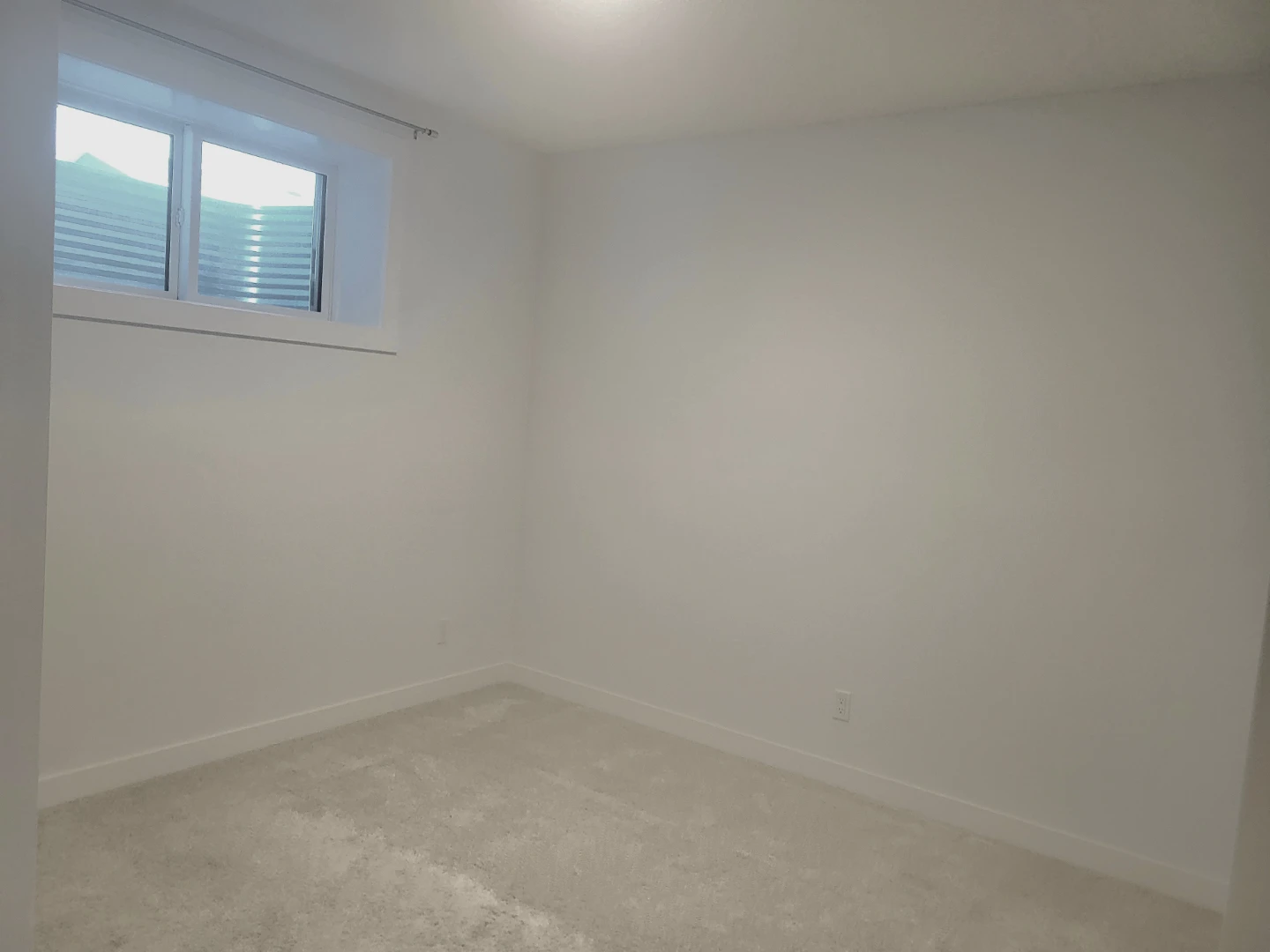 Basement for Rent - photo 5