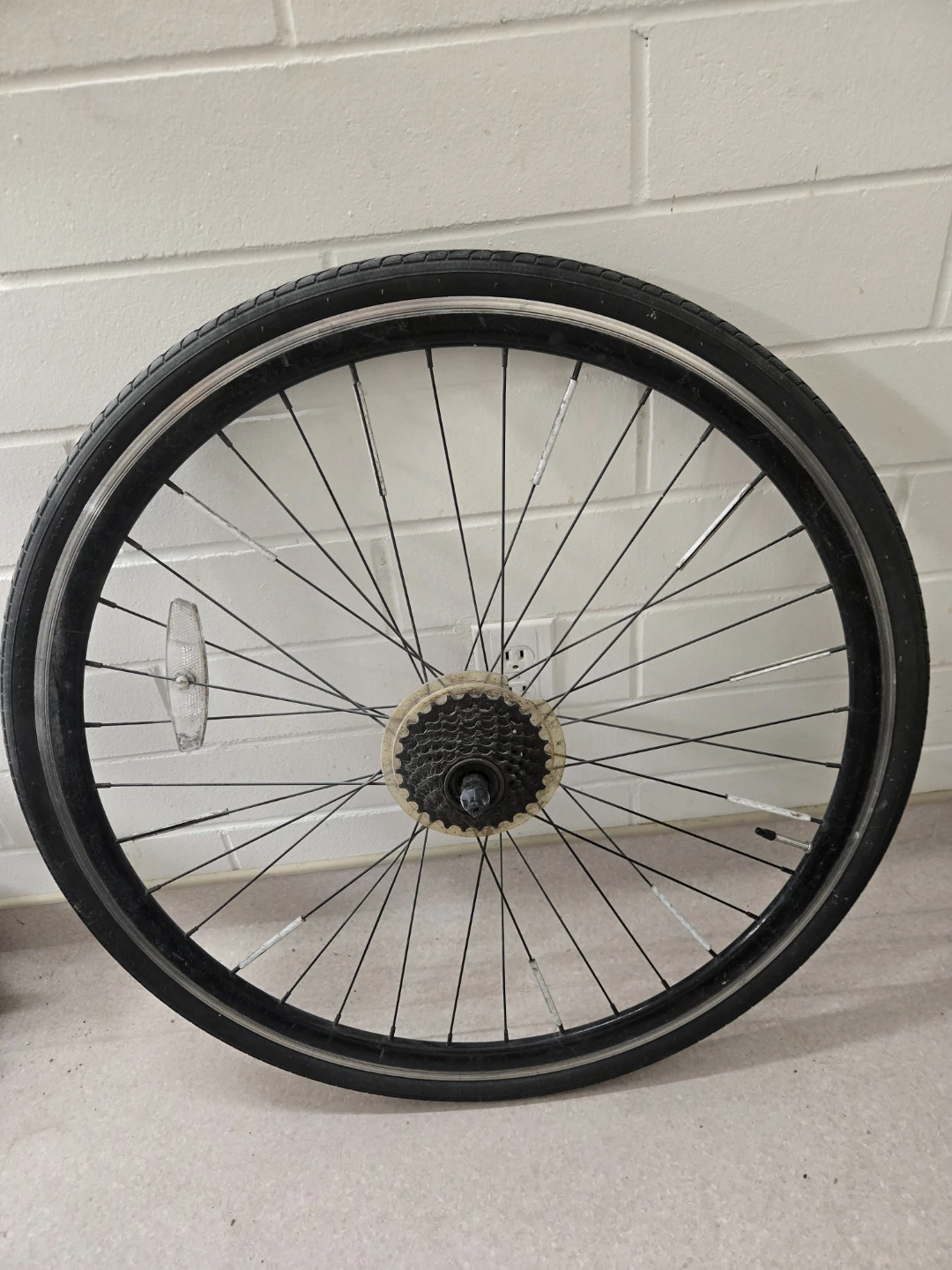 Bicycle Wheel with Cassette - photo 2