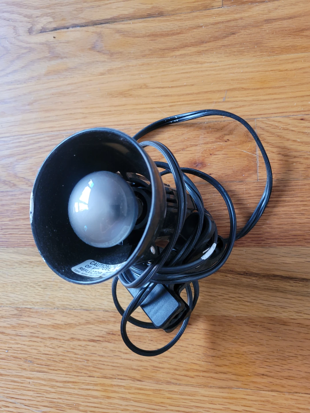 Free Black Clip-On Portable Lamp