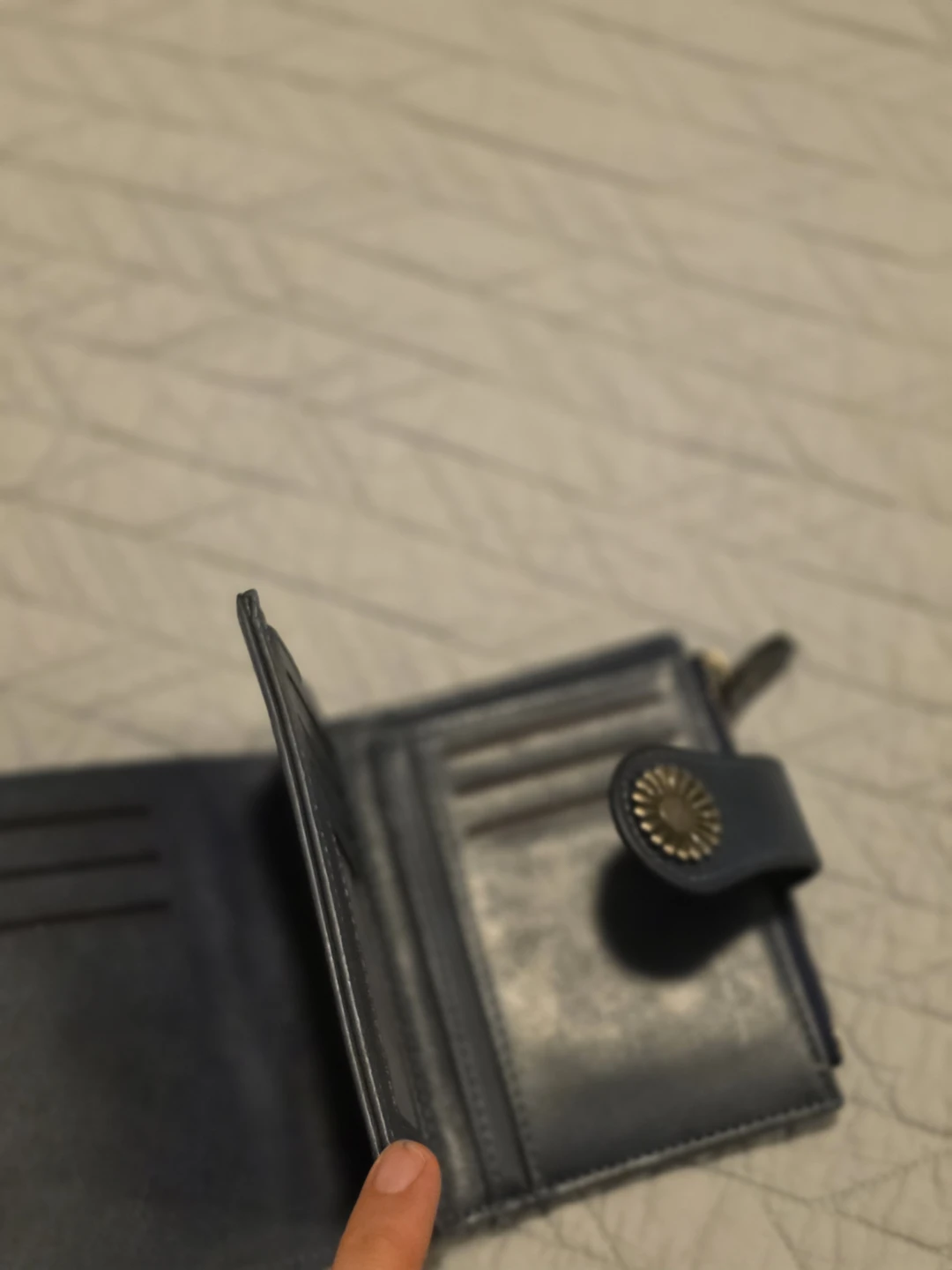 Blue bifold wallet with floral snap button - photo 4