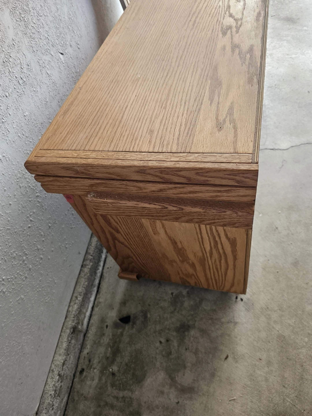 Wooden TV stand on wheels - photo 4