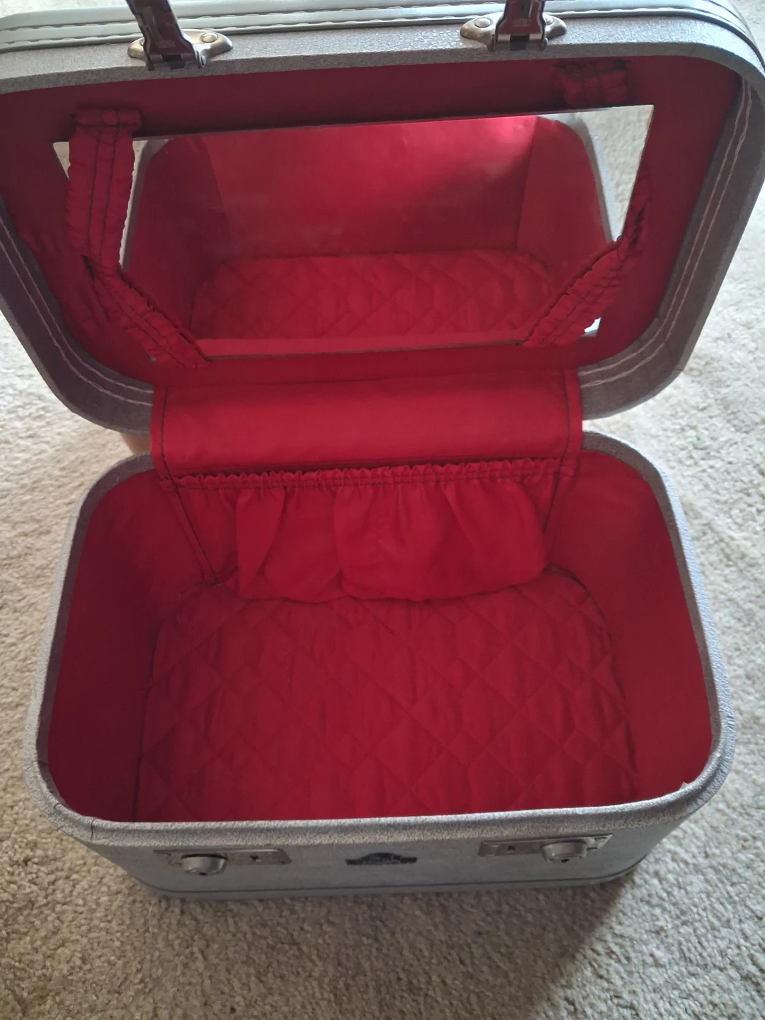 Vintage Vanity Case / Train Case - photo 2