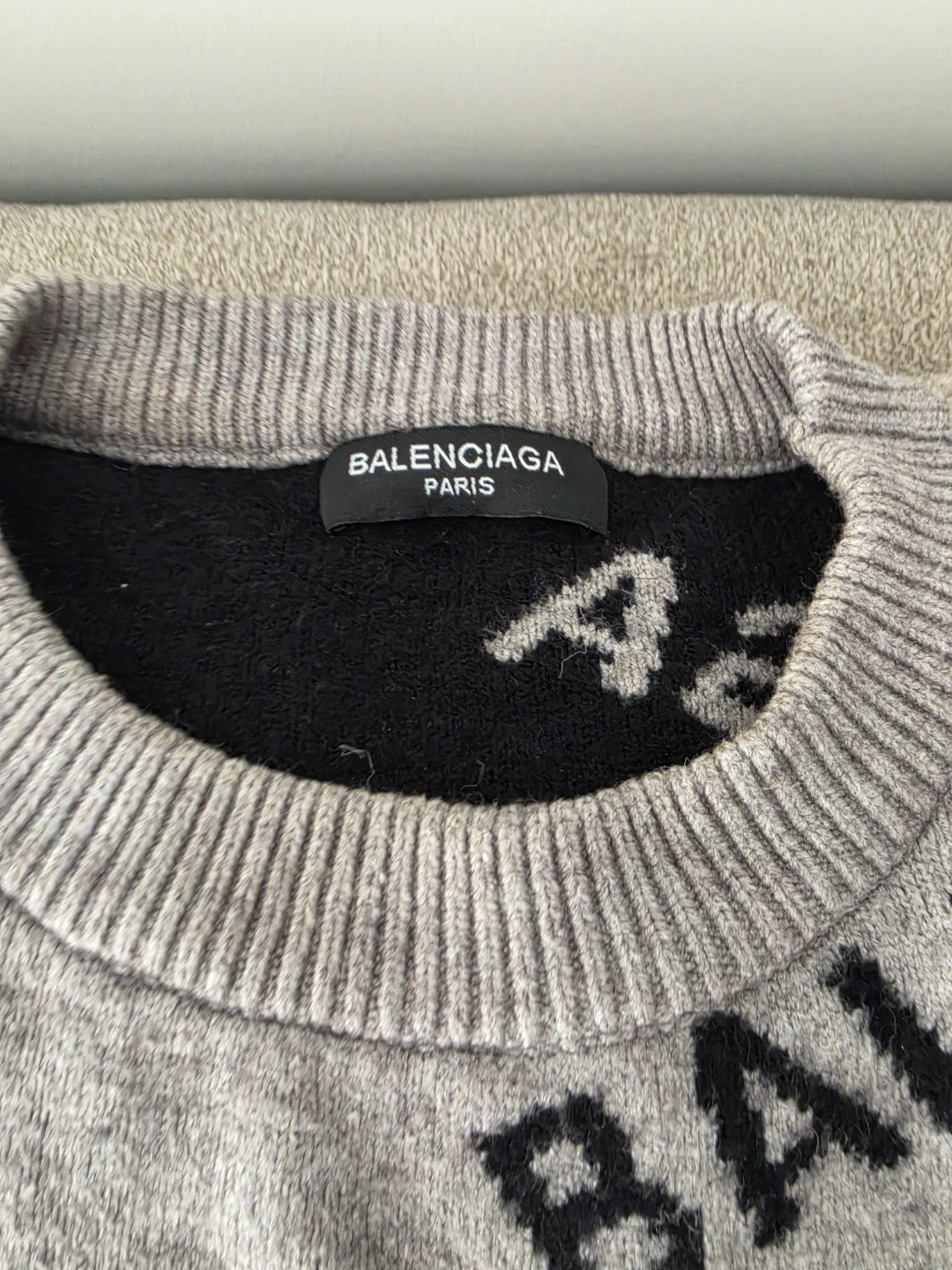 Balenciaga Paris Sweater - photo 4