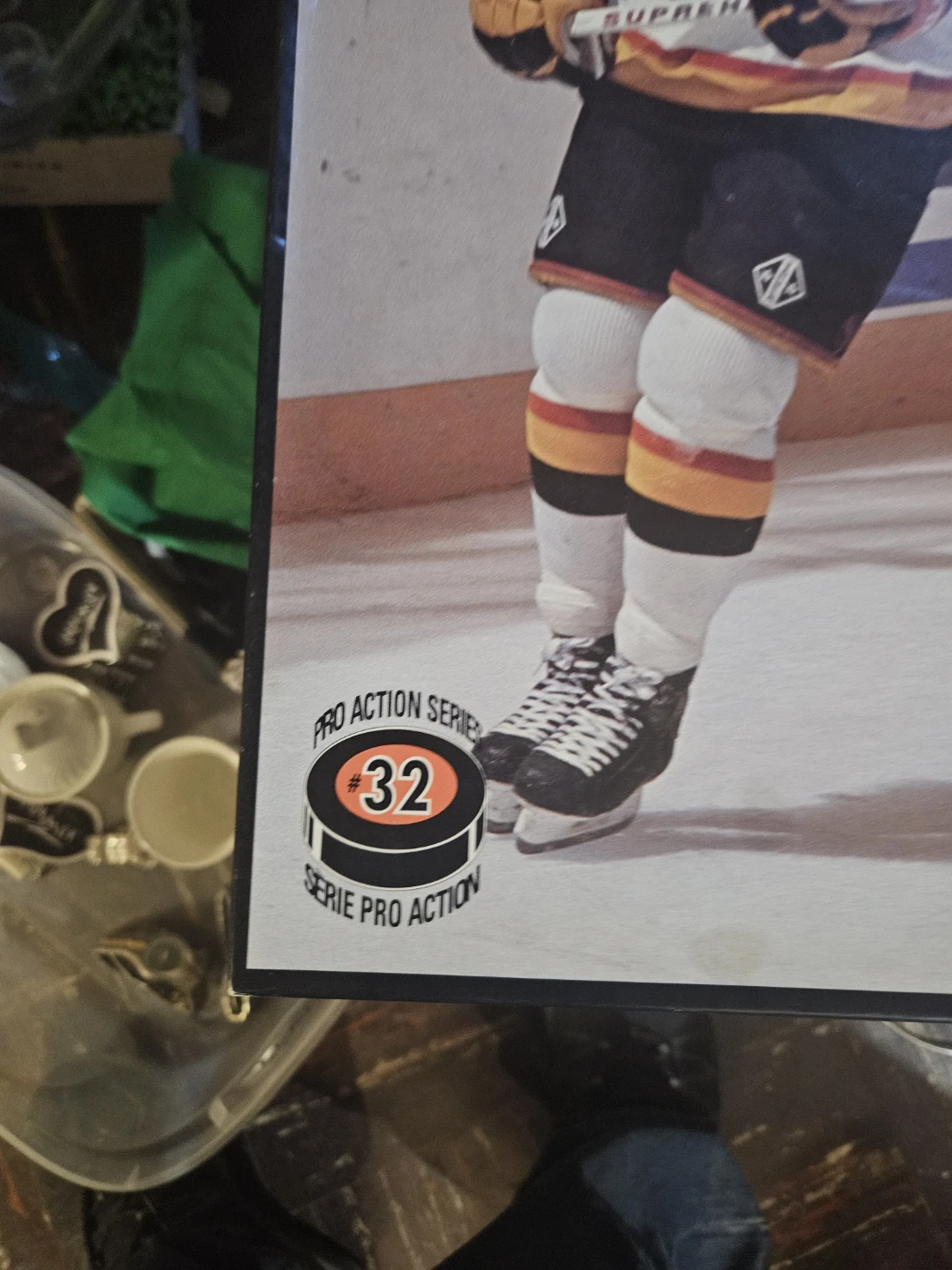 Pavel Bure 300 Piece Poster Puzzle - NHL Pro Action Series - photo 3
