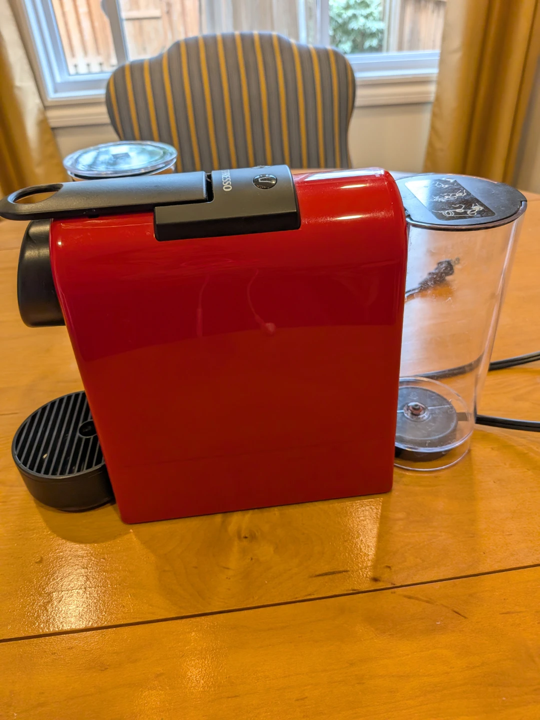 Nespresso Essenza Mini & Aeroccino3 Coffee Machine - photo 4