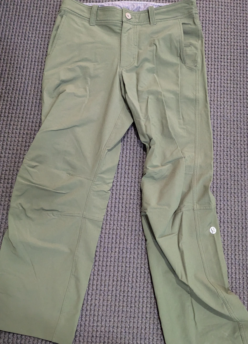 Lululemon Men's Green Casual Pants