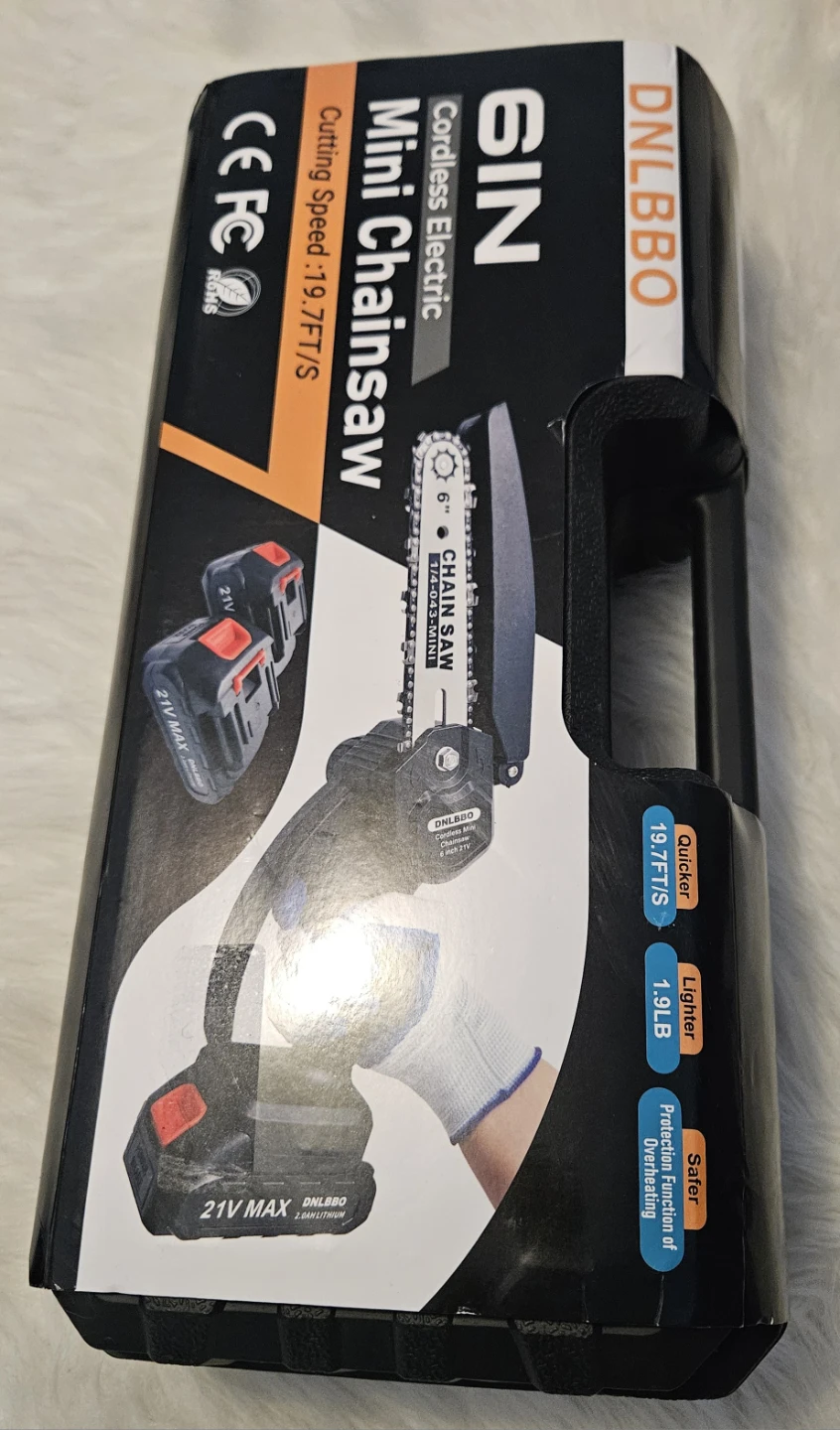 DNLBBO 6-Inch Cordless Electric Mini Chainsaw - photo 2