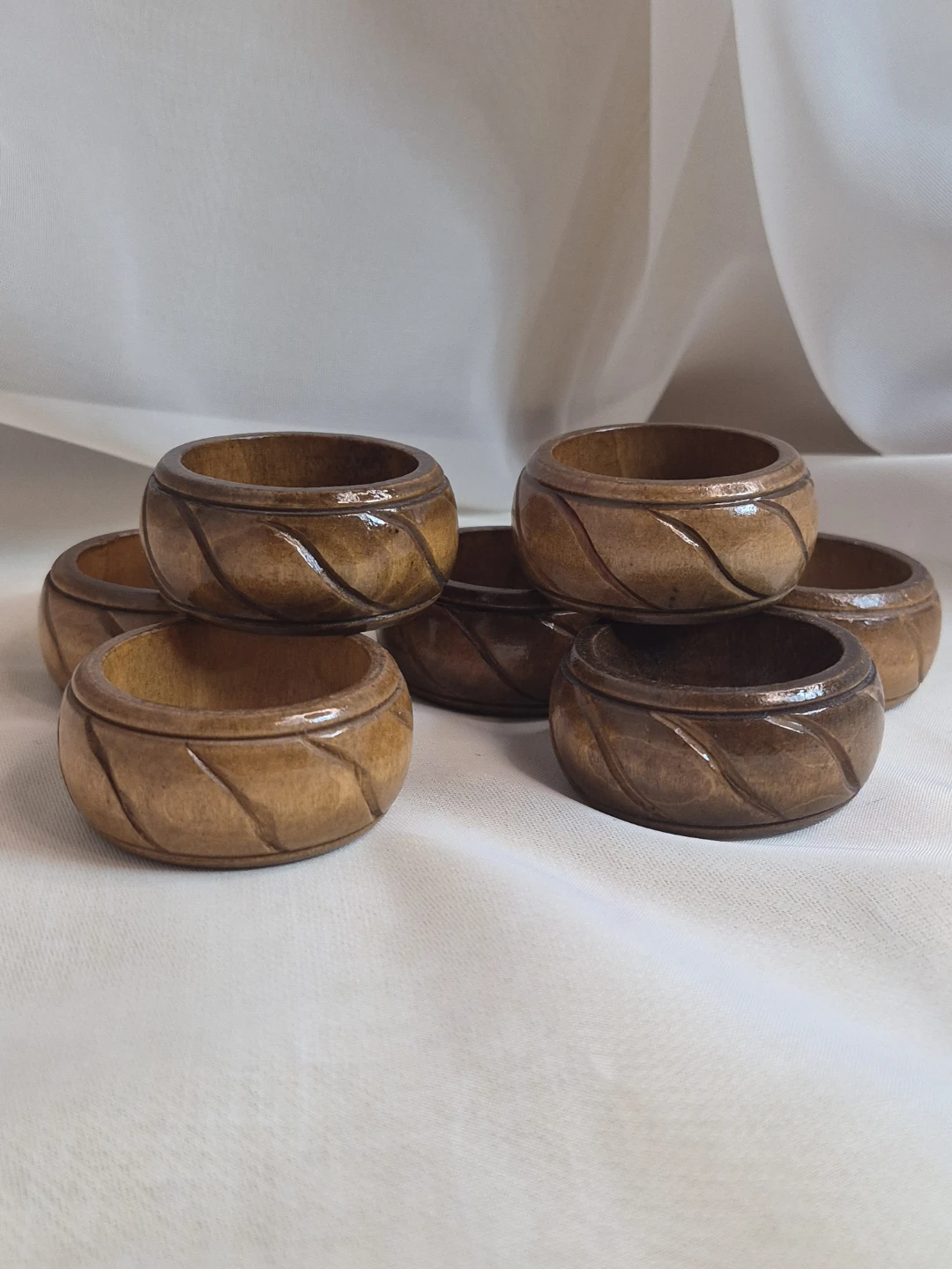 Set of 7 Wooden 1 3/4" x 1" Napkins Rings Etc. DECOR - photo 3
