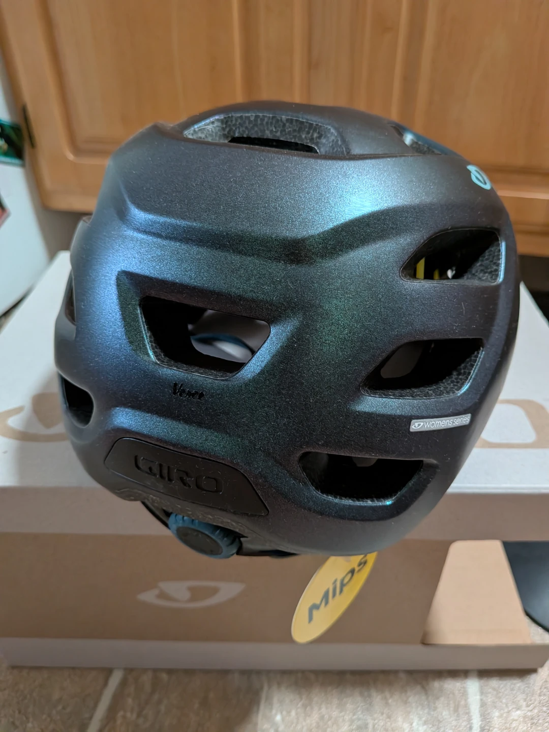 NEW Giro Verce MIPS Women's Universal Fit Cycling Helmet - photo 4