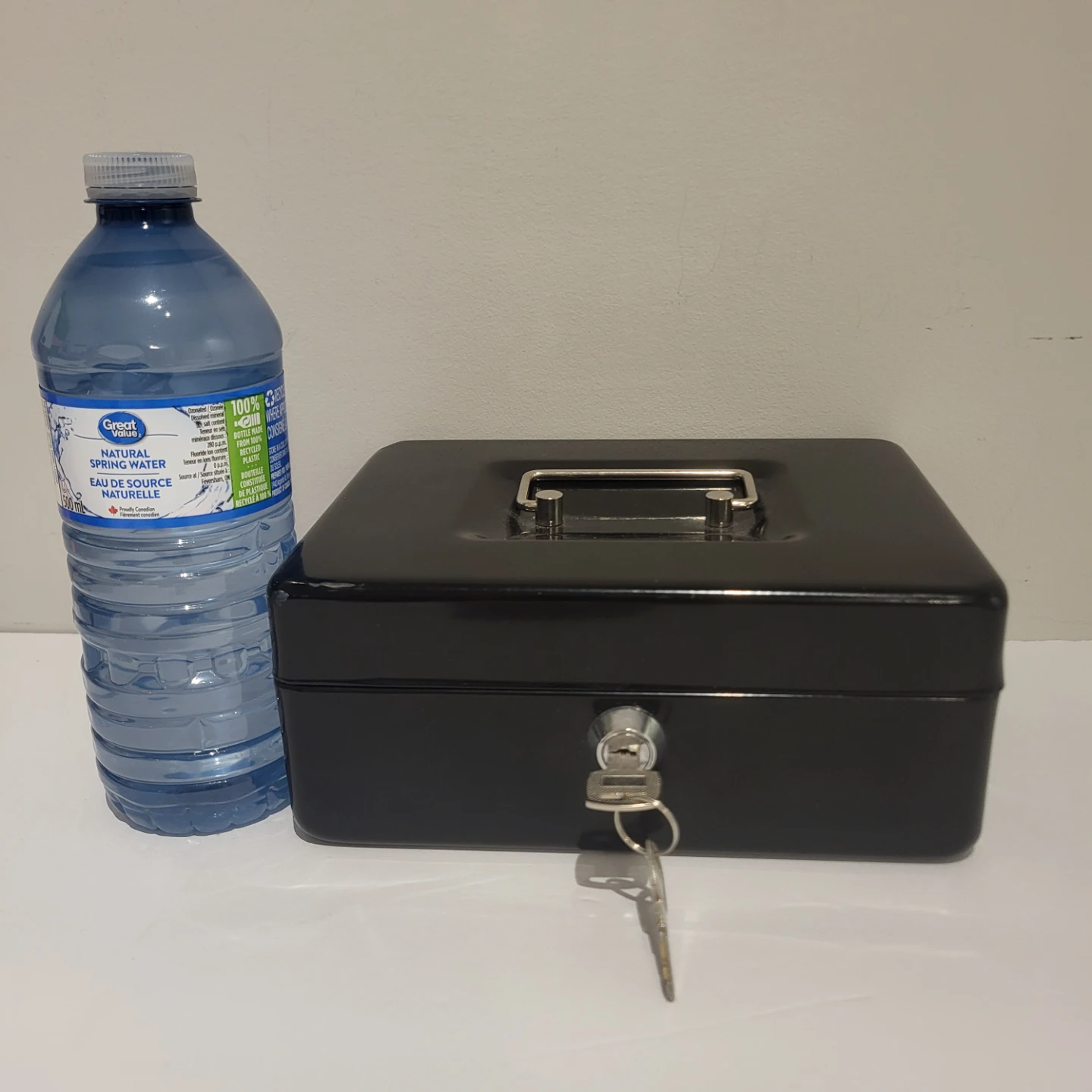 Black Metal Cash Box with Key - photo 3
