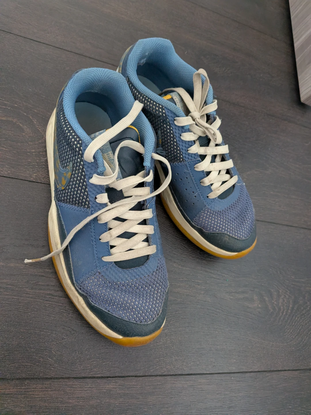 Nike Shoes kids size 6.5 - photo 5