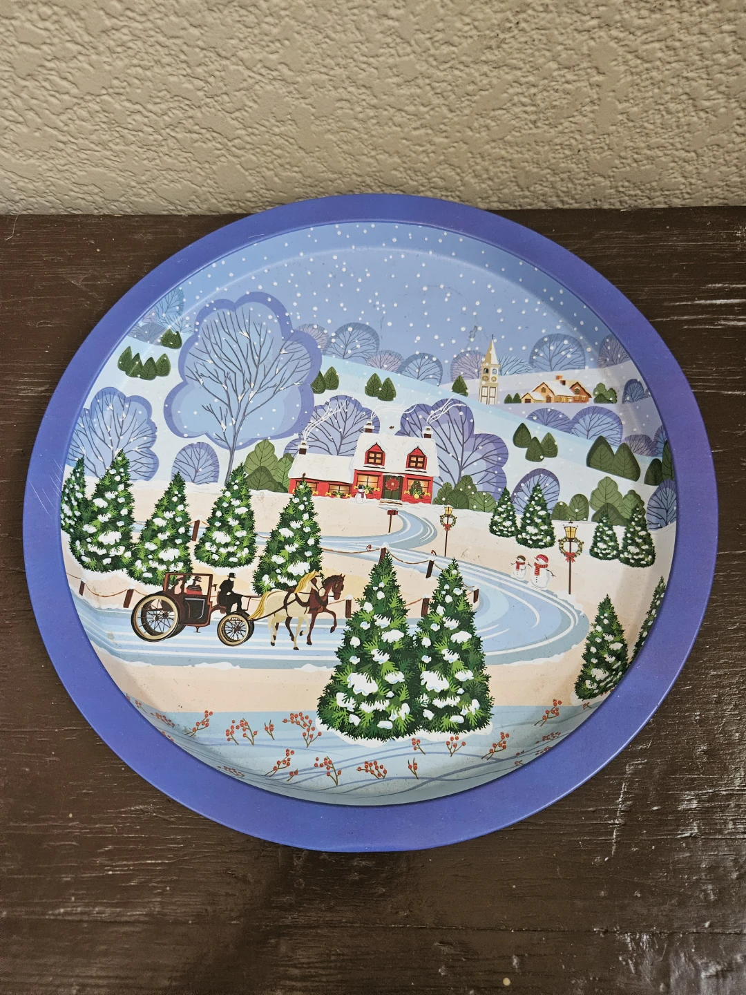 Round Christmas Tin Tray - photo 2