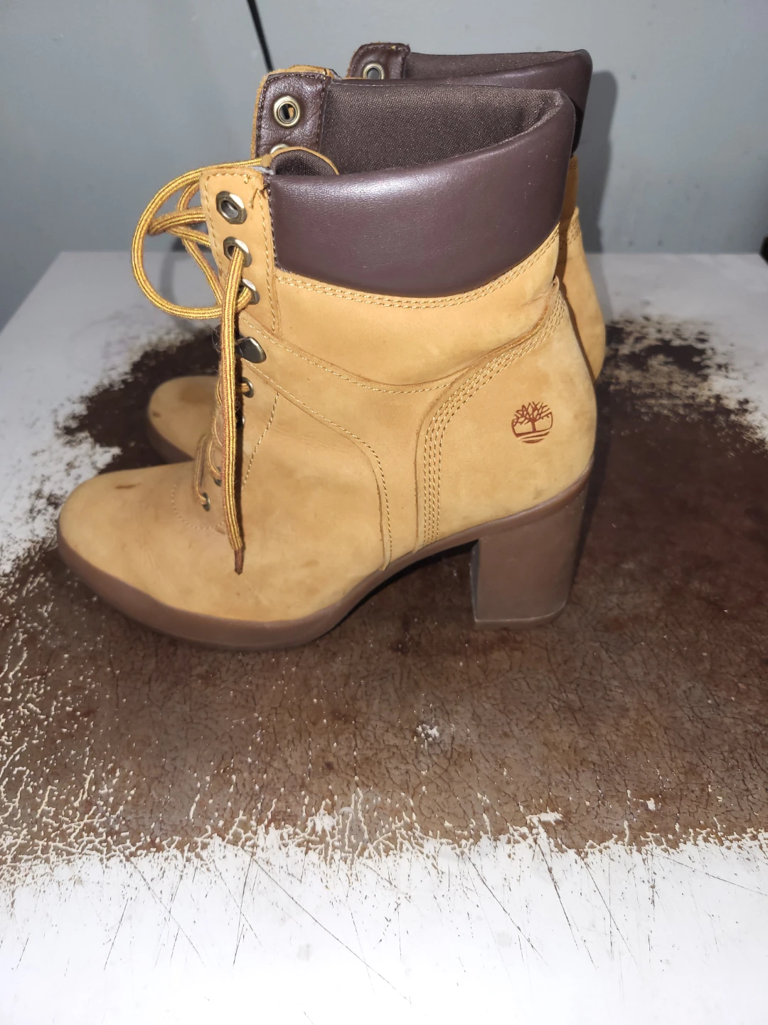 Timberland Women's Heel Boots Size 7.5 - photo 2