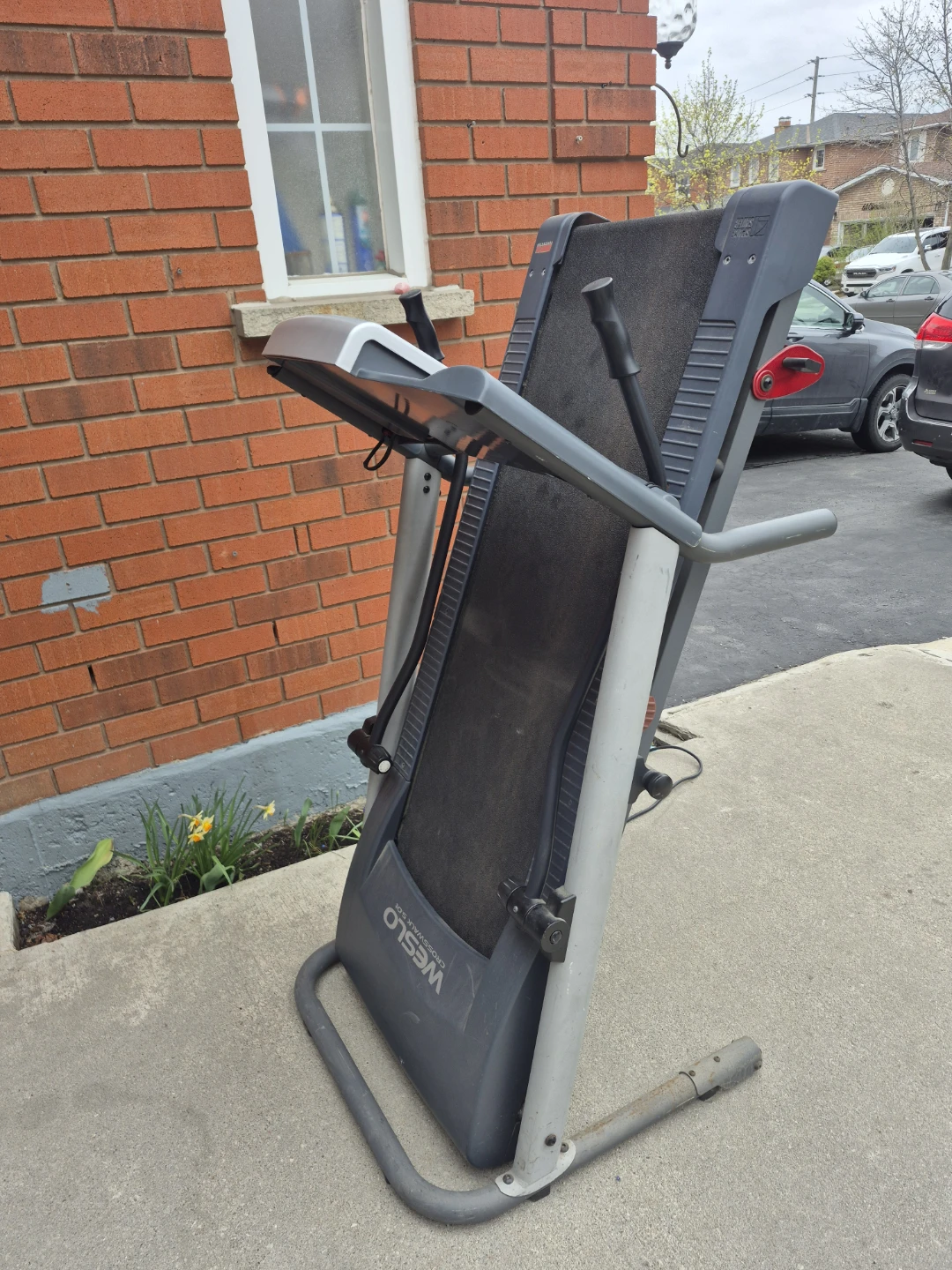 Weslo Crosswalk 5.0t Treadmill - photo 2
