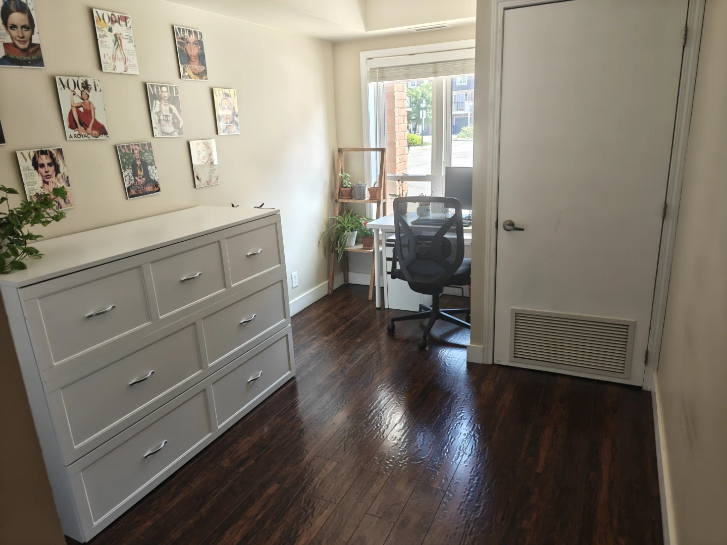 1 Bedroom + Private Bathroom in 2-Bedroom Condo