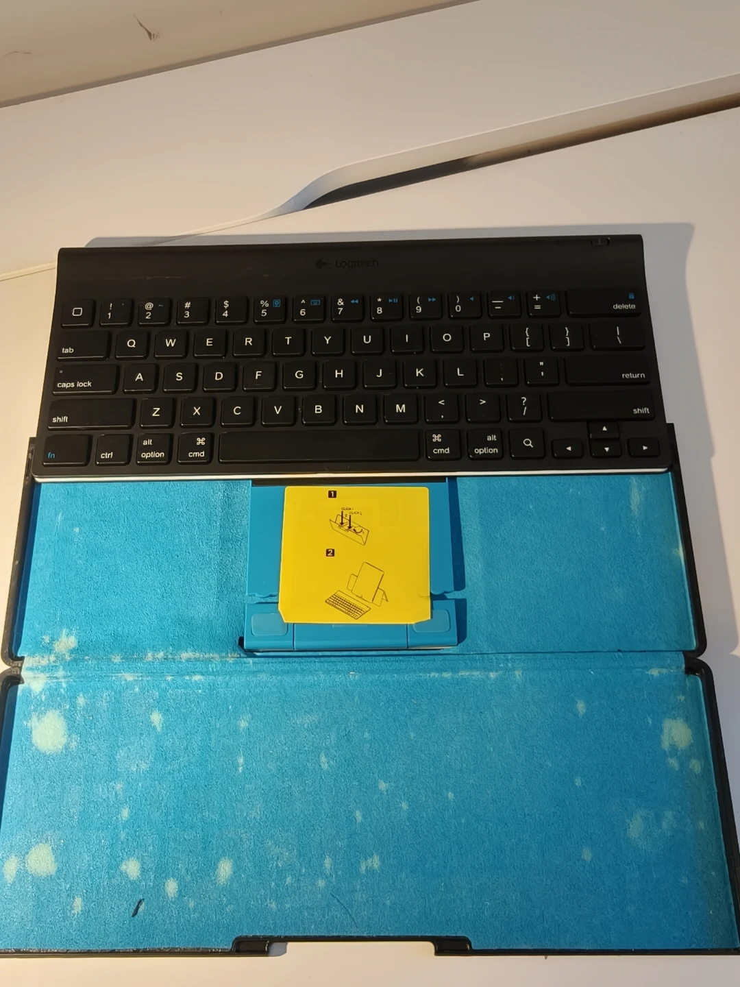 Logitech Tablet Keyboard Case - photo 2