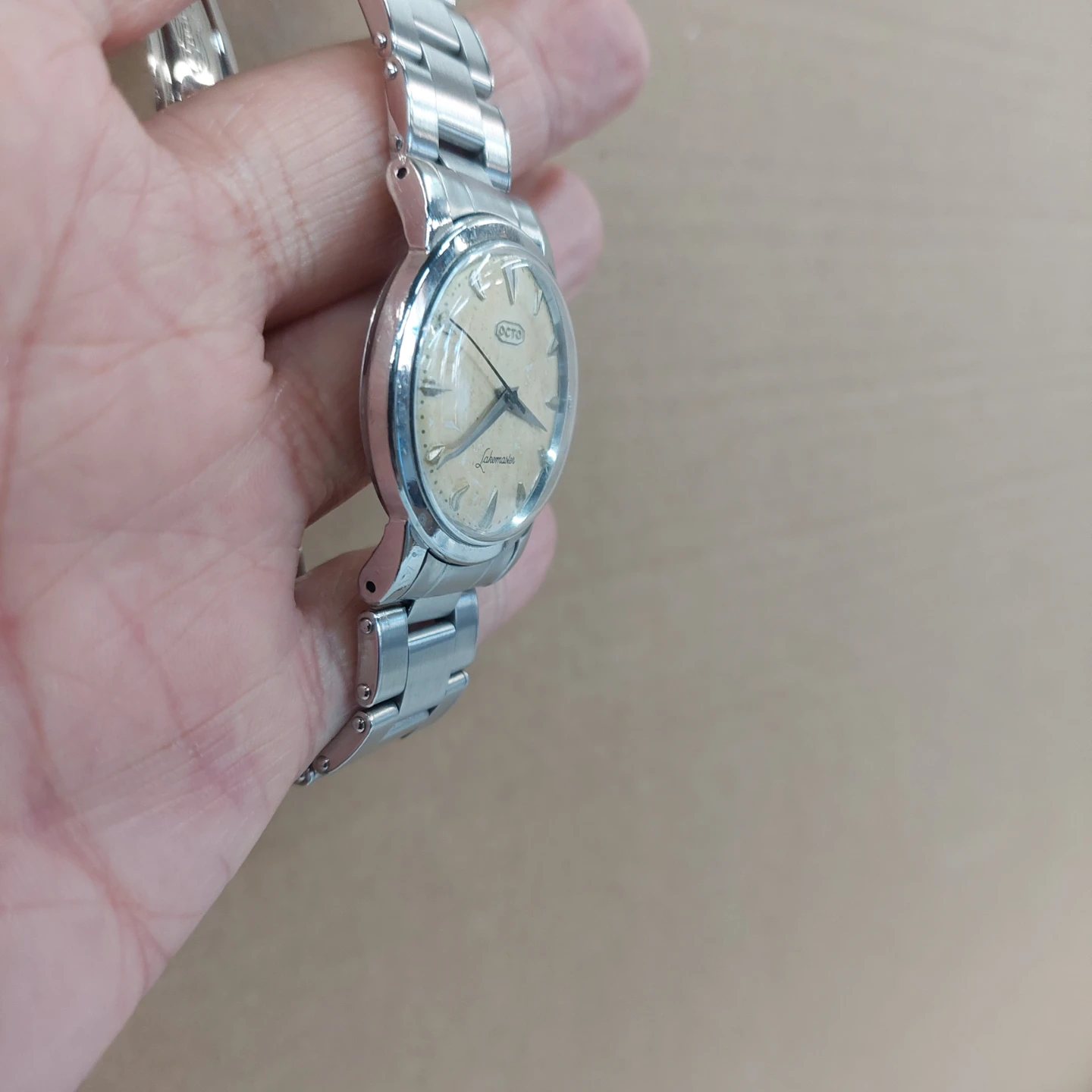 Vintage 1950s Octo Lakemaster watch - photo 3