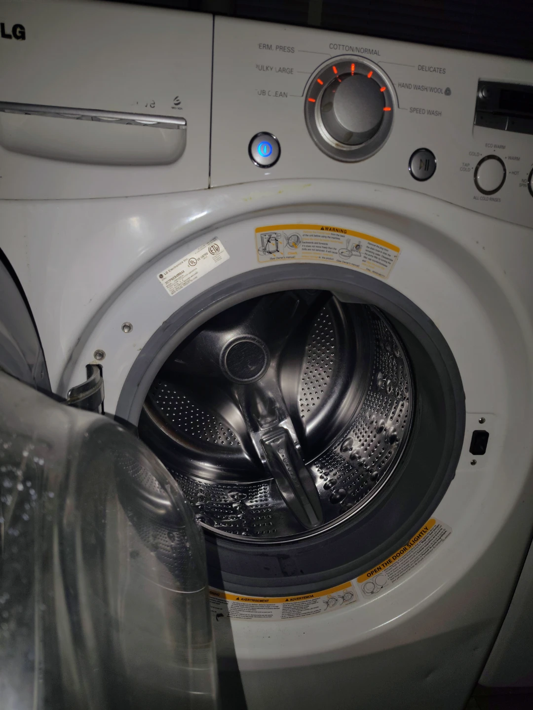 LG Washer And Dryer White Works Excellently - photo 2