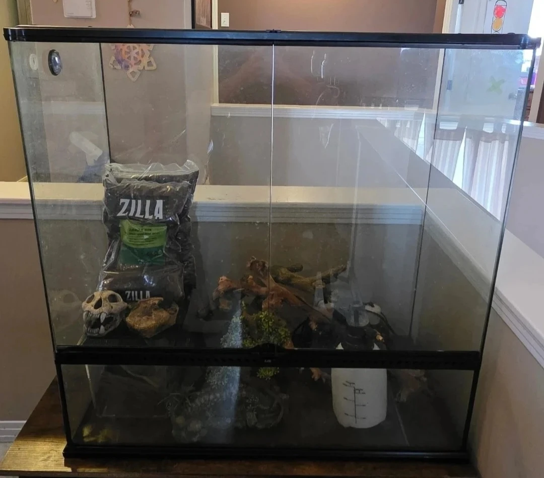 Zilla Terrarium with Accessories - photo 2