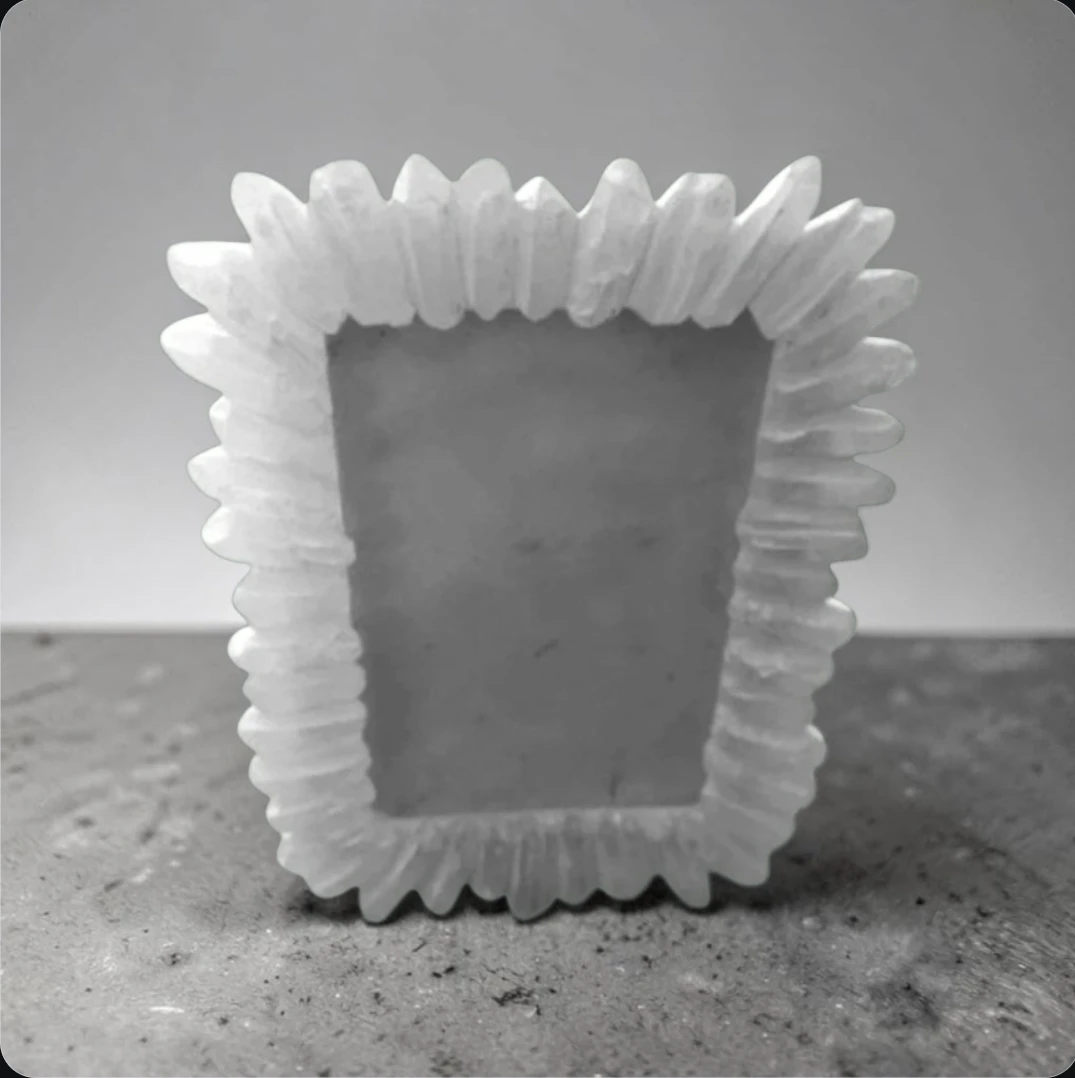 Unique Crystal Point Photo Frame