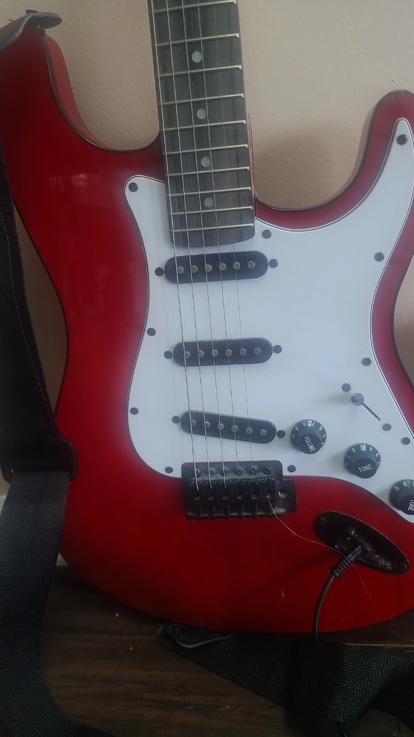 Red Electric Guitar with Amplifier - photo 4