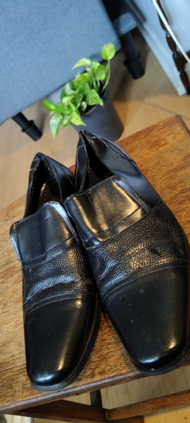Ferro Aldo Black Leather Loafer Shoes