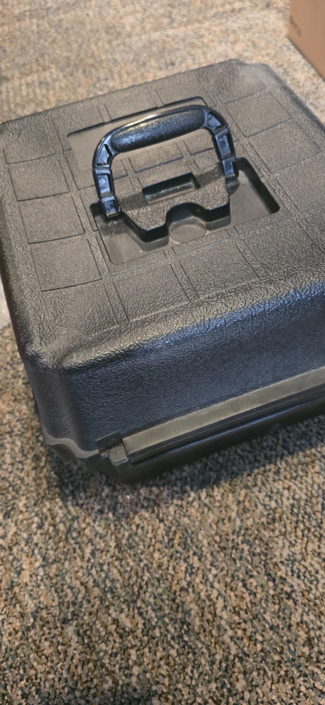 SIMONIZ 10" Random Orbit Polisher/Waxer with Case - photo 4