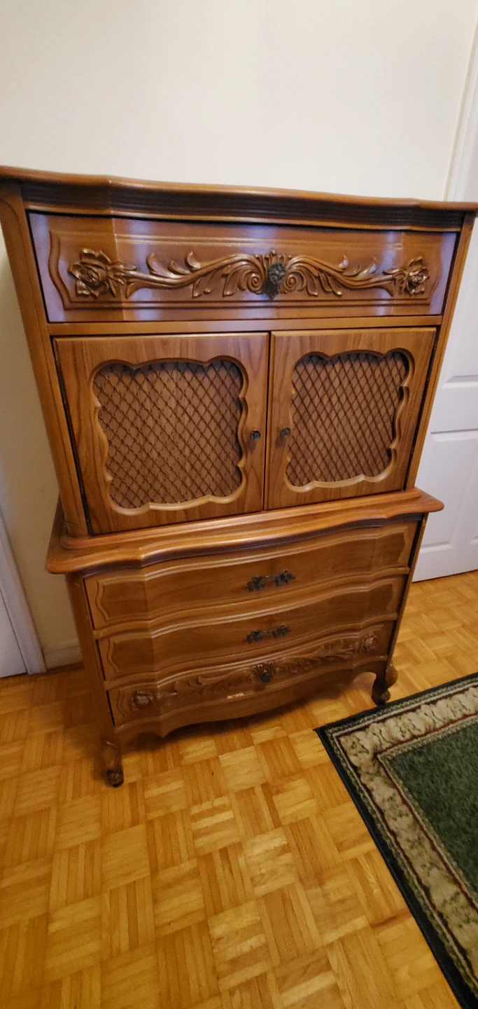 Vintage Wooden Bedroom Set - photo 2