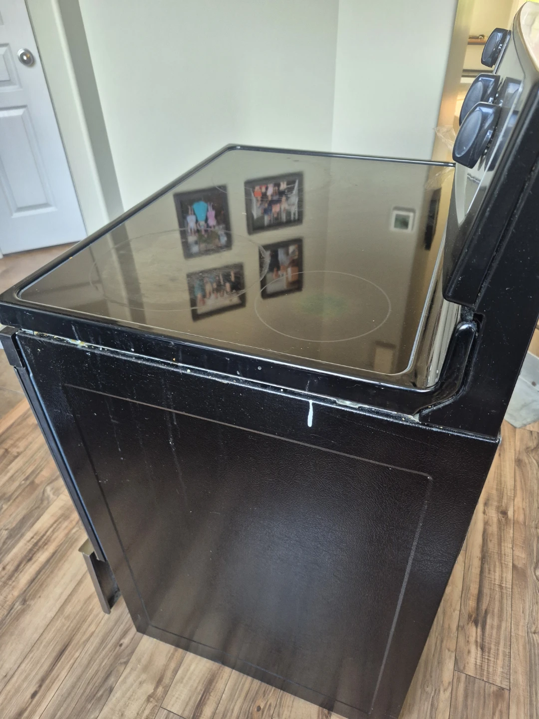 Black Electric Stove - photo 3