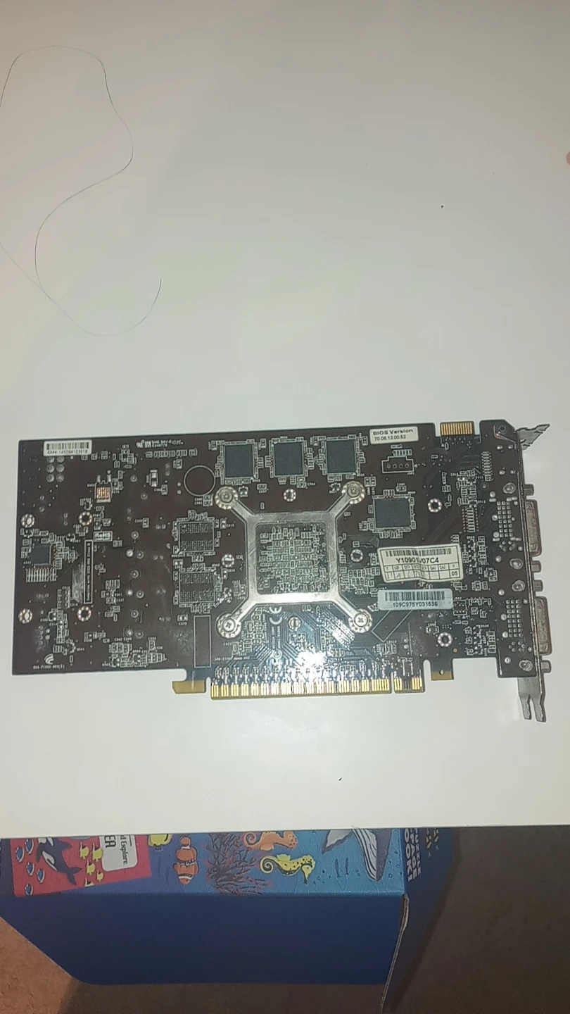 Graphics card and fan - photo 2