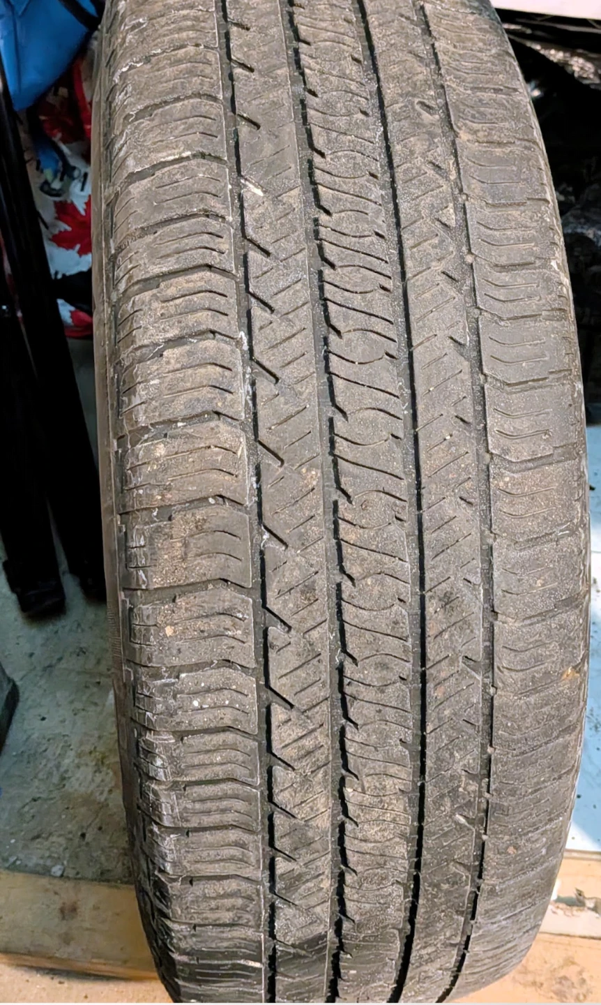 4 General Tires with 17" OEM Nissan Alloy Rims Great Condition! - photo 2