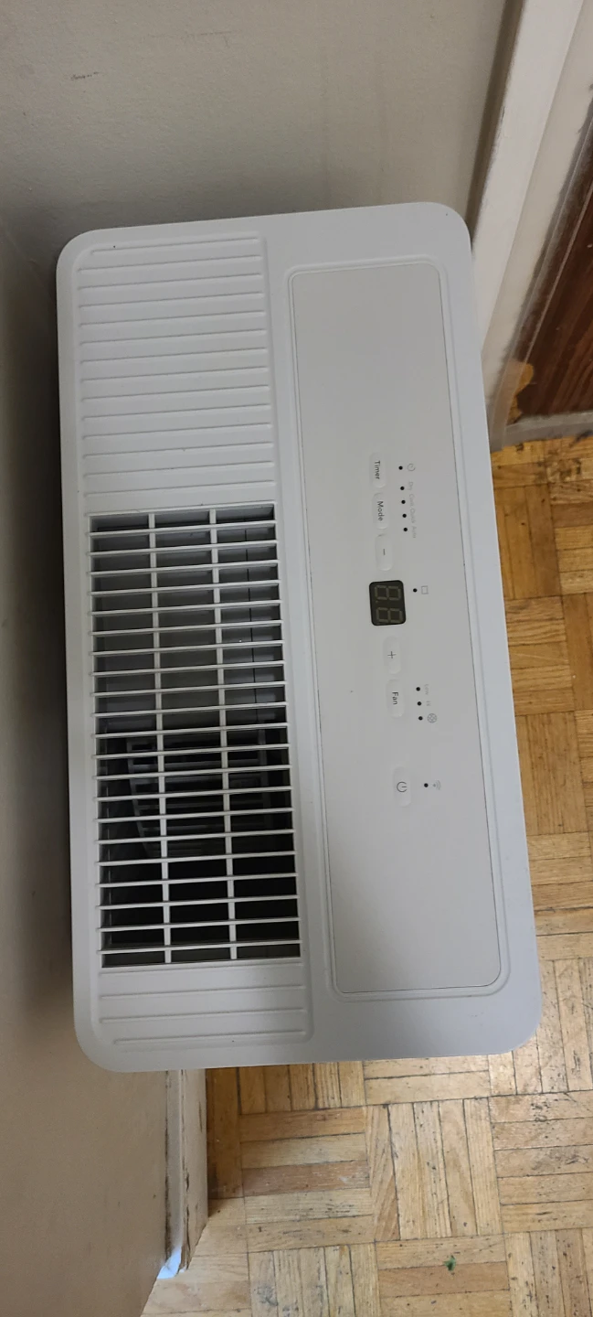 Frigidaire Dehumidifier - photo 4