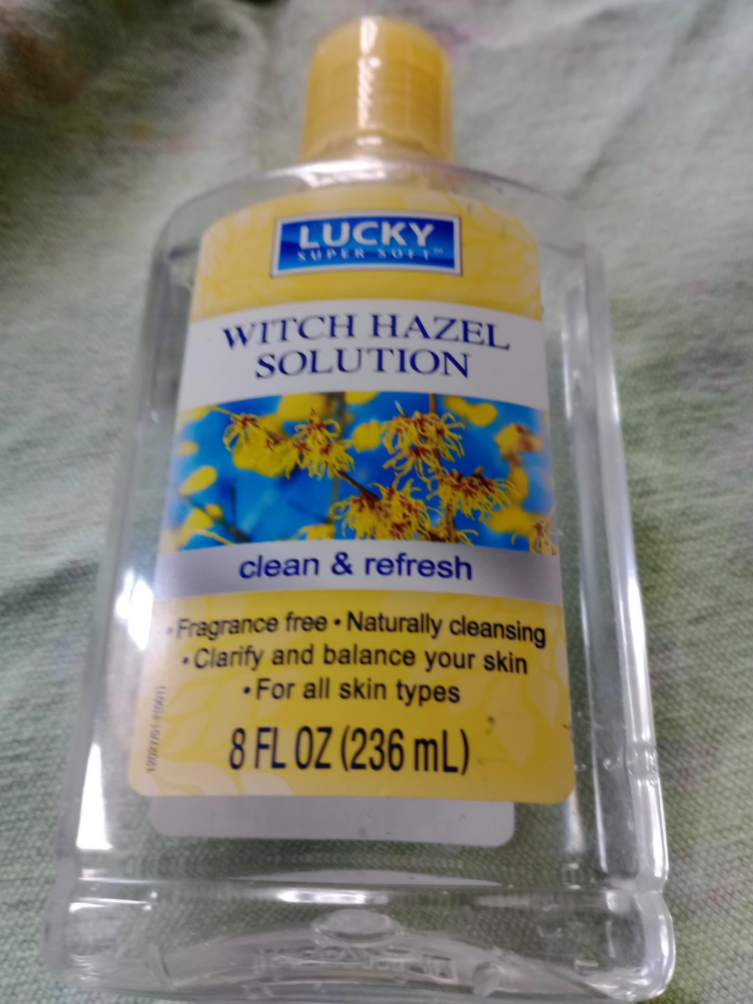 Lucky Super Soft Witch Hazel Solution 8 Fl Oz