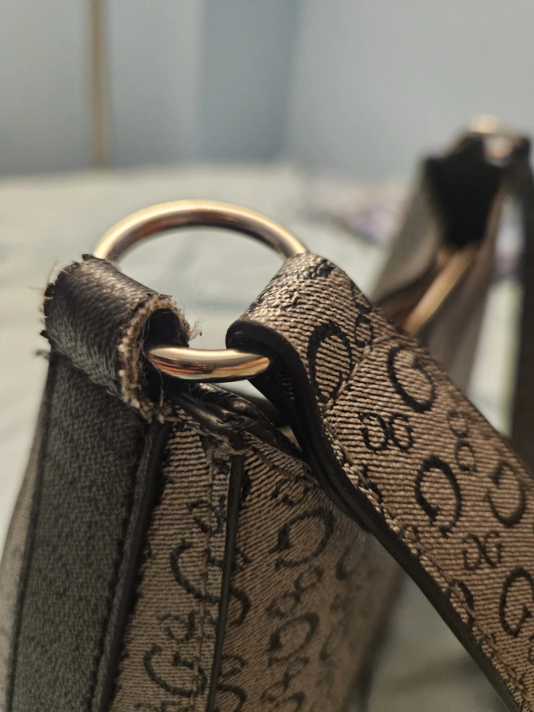 GUESS Hobo Shoulder Bag - photo 5
