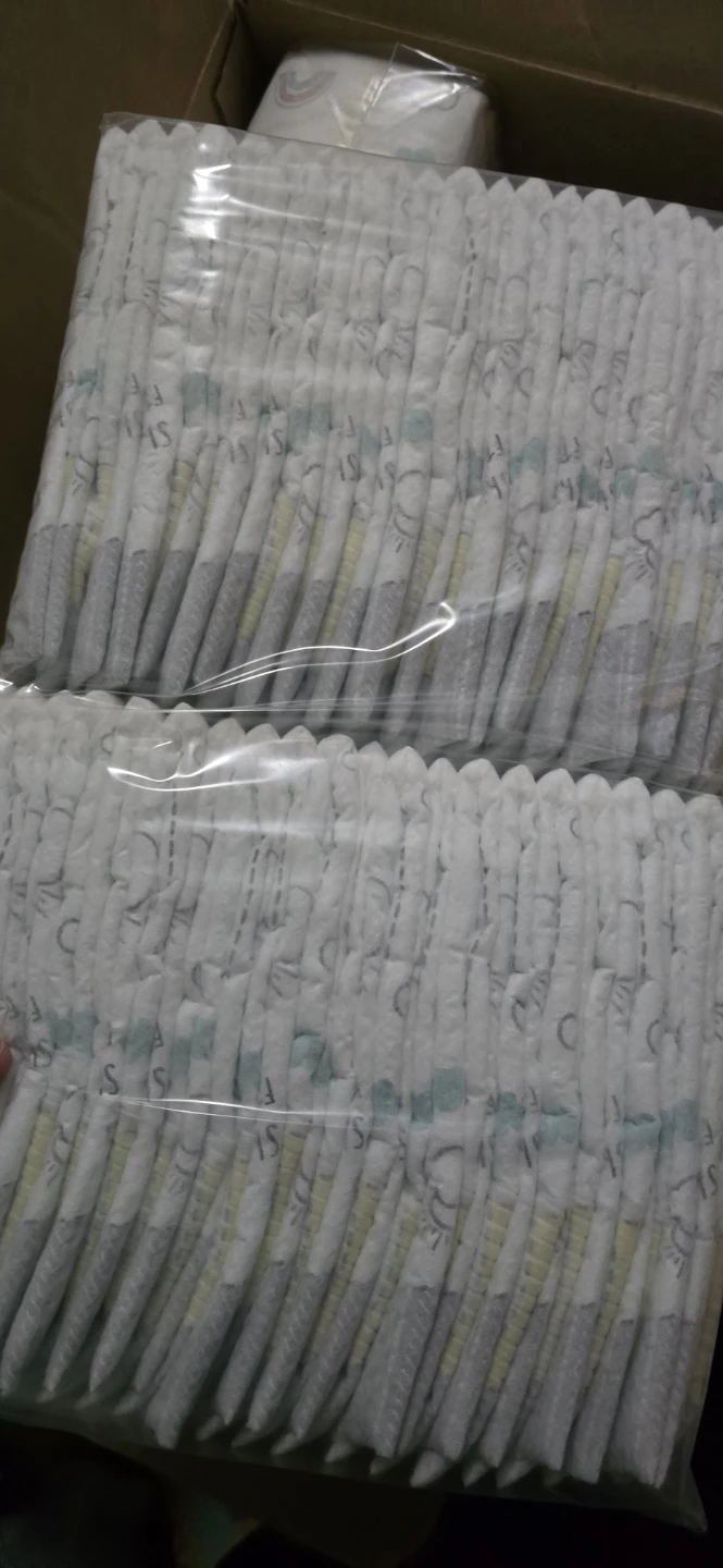 Free size Newborn diapers - photo 2