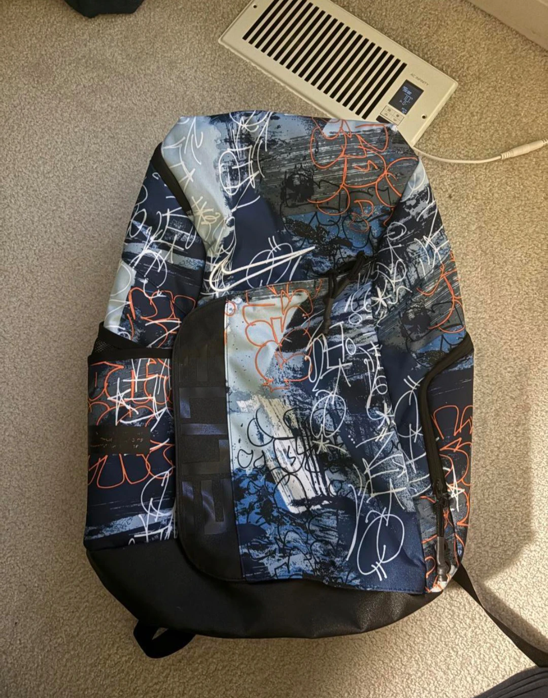 Garffiti nike elite bag mad rare -read description-