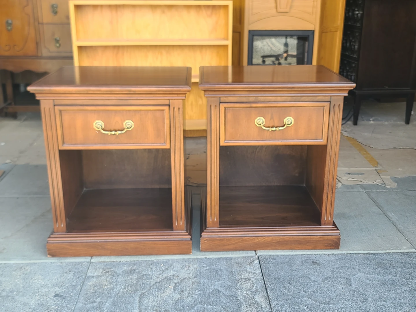 Electrohome by Deilcraft Nightstands